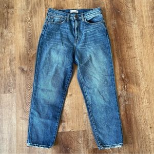 Madewell mom Jean in Downey wash sz 29